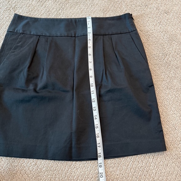 Banana Republic Black Mini Skirt, Size 10 - Picture 8 of 8